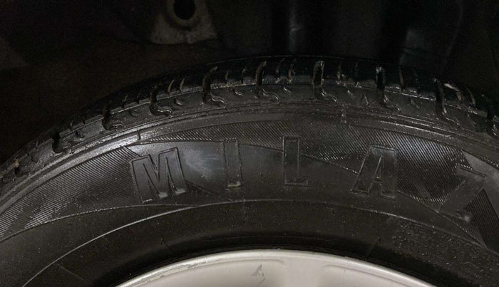 2018 Hyundai Grand i10 MAGNA AT 1.2 KAPPA VTVT, CNG, Automatic, 47,906 km, Left Rear Tyre Tread
