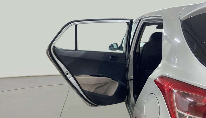 2018 Hyundai Grand i10 MAGNA AT 1.2 KAPPA VTVT, CNG, Automatic, 47,906 km, LHS Rear Door