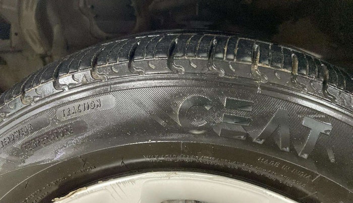 2018 Hyundai Grand i10 MAGNA AT 1.2 KAPPA VTVT, CNG, Automatic, 47,906 km, Left Front Tyre Tread