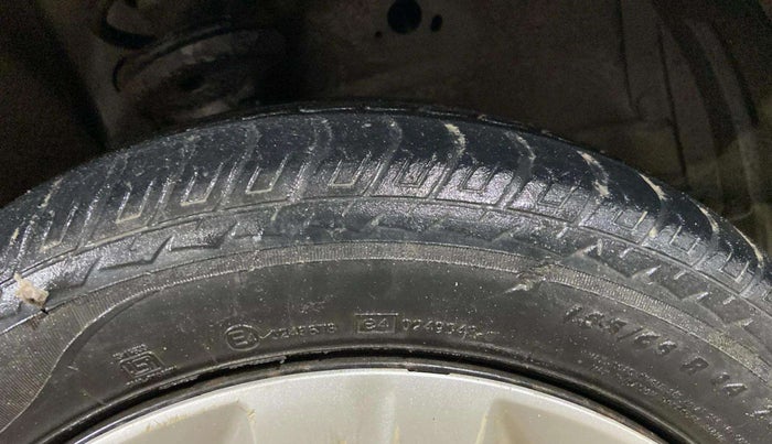 2015 Maruti Wagon R 1.0 VXI, Petrol, Manual, 38,891 km, Right Front Tyre Tread