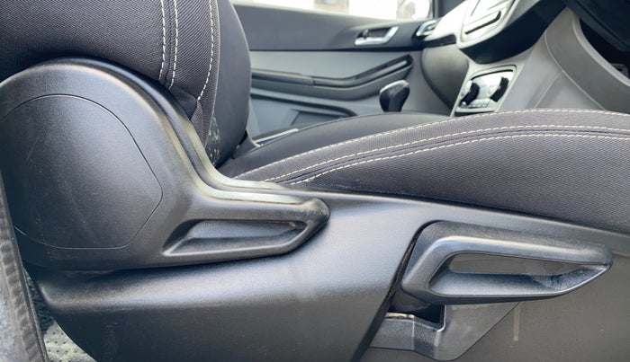 2021 Tata Tiago XZ PLUS PETROL, Petrol, Manual, 37,889 km, Driver Side Adjustment Panel