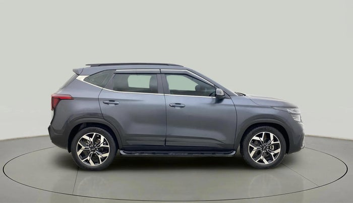 2023 KIA SELTOS  X LINE 1.5 TURBO PETROL DCT, Petrol, Automatic, 25,645 km, Right Side View