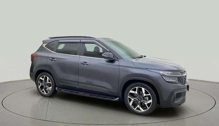 2023 KIA SELTOS  X LINE 1.5 TURBO PETROL DCT, Petrol, Automatic, 25,645 km, Right Front Diagonal