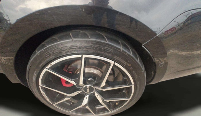 2019 Skoda Octavia VRS, Petrol, Automatic, 47,688 km, Left Rear Tyre Tread