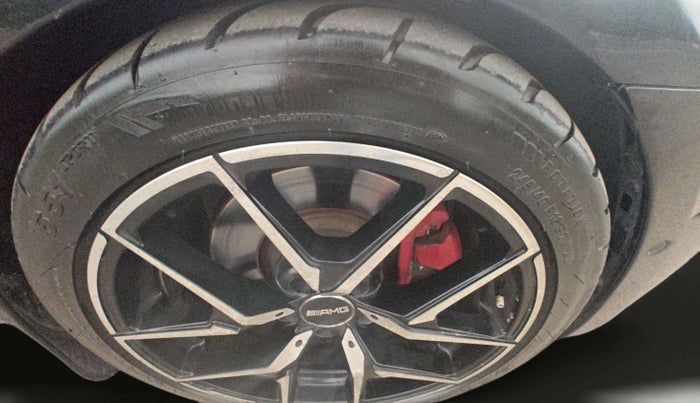 2019 Skoda Octavia VRS, Petrol, Automatic, 47,688 km, Right Front Tyre Tread