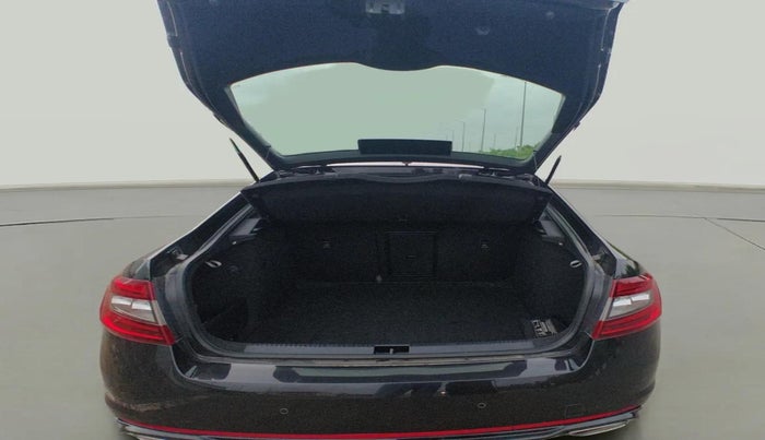 2019 Skoda Octavia VRS, Petrol, Automatic, 47,688 km, Boot Door Open