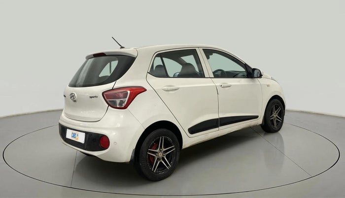 2018 Hyundai Grand i10 SPORTZ 1.2 KAPPA VTVT, Petrol, Manual, 1,32,724 km, Right Back Diagonal