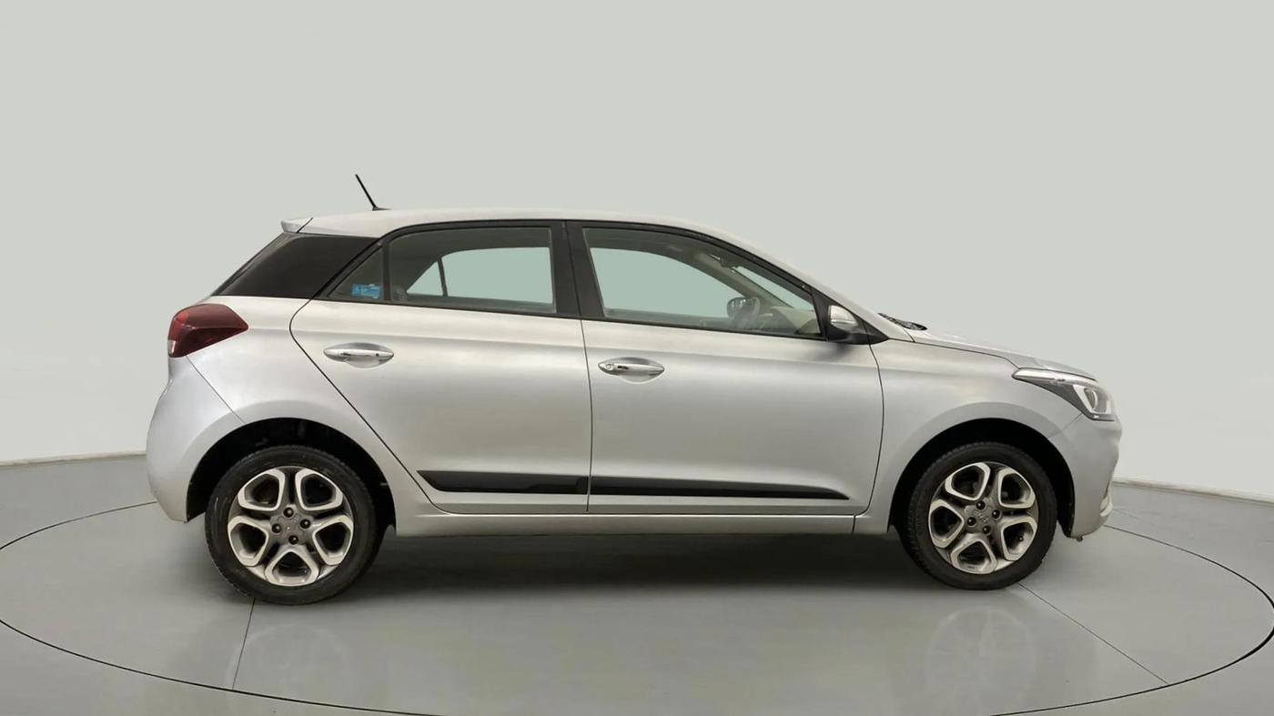 2020 Hyundai Elite i20 ASTA 1.2 (O), Petrol, Manual, 51,388 km, Right Side View