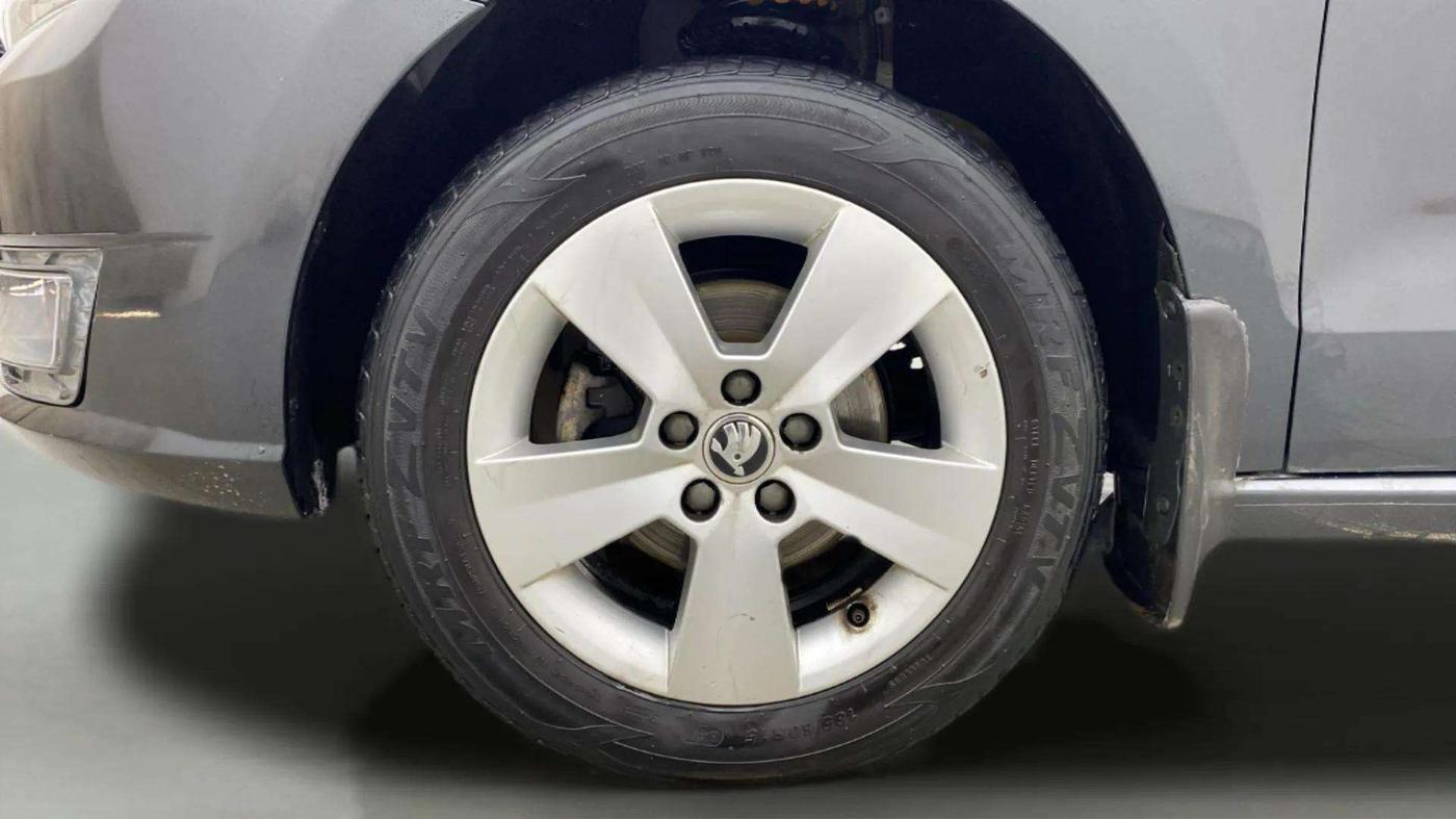 2020 Skoda Rapid AMBITION AT TSI, Petrol, Automatic, 50,749 km, Left Front Wheel