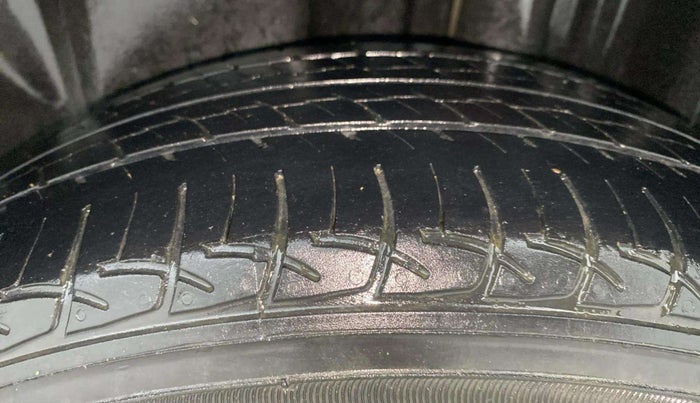 2020 Skoda Rapid AMBITION AT TSI, Petrol, Automatic, 50,749 km, Left Rear Tyre Tread