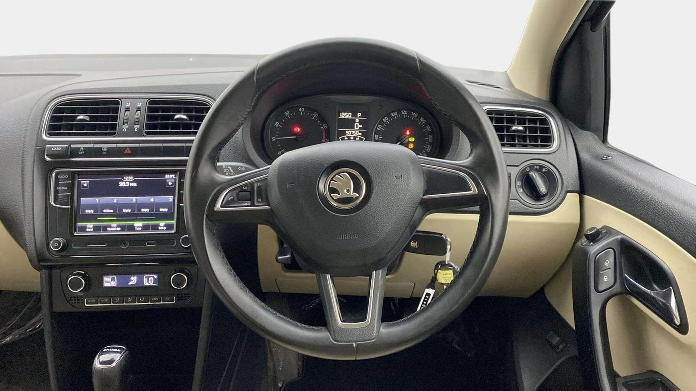 2020 Skoda Rapid AMBITION AT TSI, Petrol, Automatic, 50,749 km, Steering Wheel Close Up