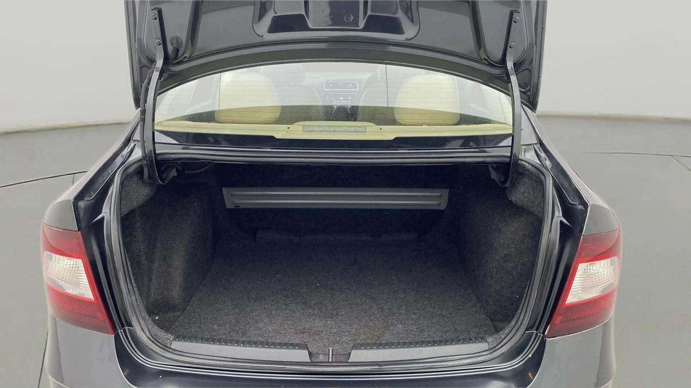 2020 Skoda Rapid AMBITION AT TSI, Petrol, Automatic, 50,749 km, Boot Open Zoomed View