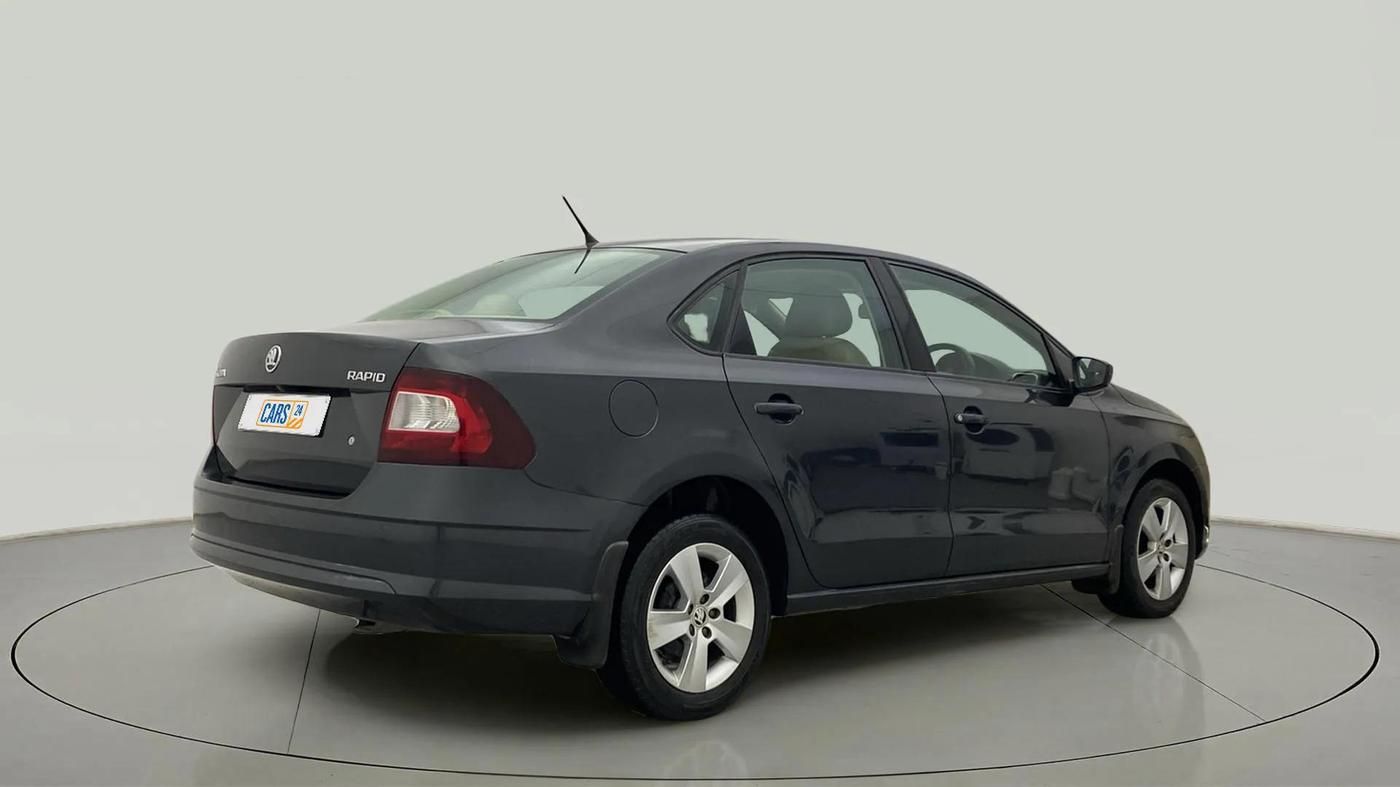 2020 Skoda Rapid AMBITION AT TSI, Petrol, Automatic, 50,749 km, Right Back Diagonal