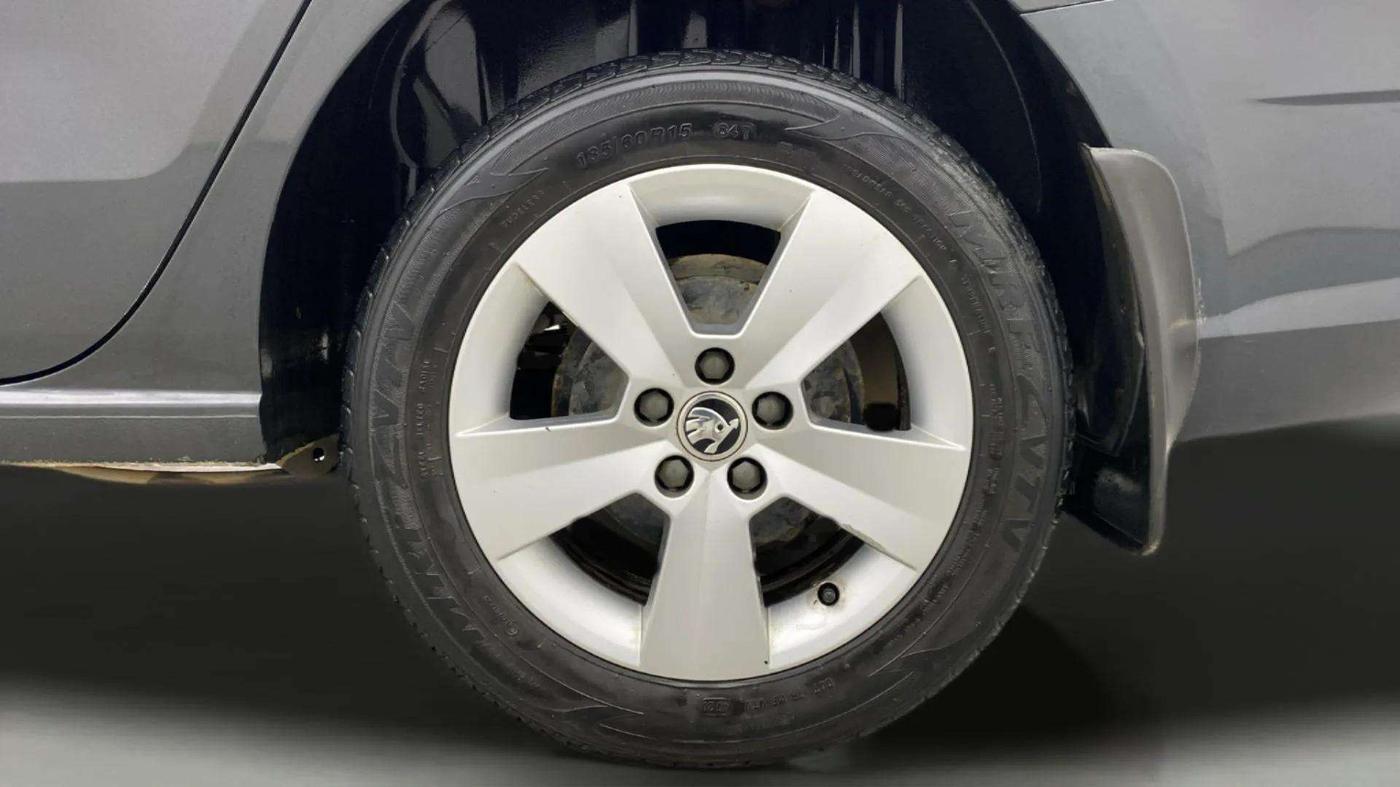 2020 Skoda Rapid AMBITION AT TSI, Petrol, Automatic, 50,749 km, Left Rear Wheel