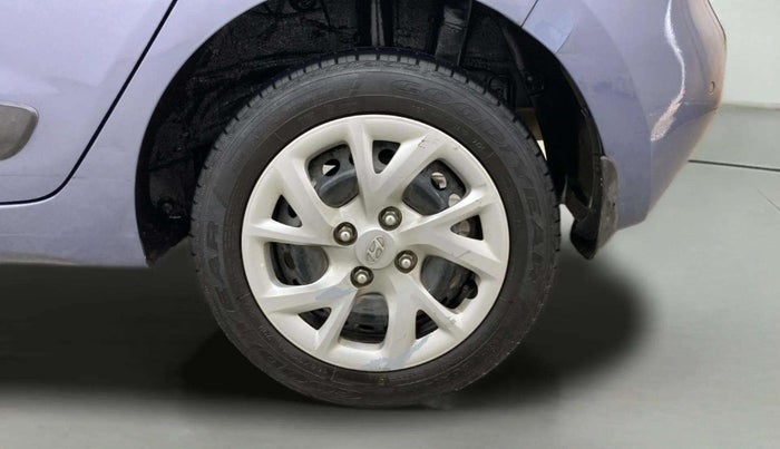 2017 Hyundai Grand i10 SPORTZ (O) 1.2 KAPPA VTVT, Petrol, Manual, 66,936 km, Left Rear Wheel