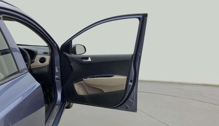 2017 Hyundai Grand i10 SPORTZ (O) 1.2 KAPPA VTVT, Petrol, Manual, 66,936 km, RHS Front Door
