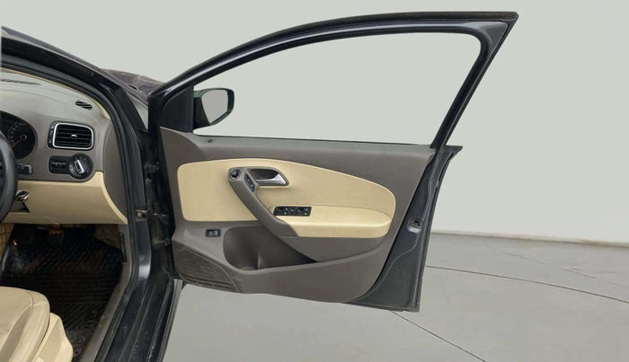 2020 Volkswagen Vento HIGHLINE 1.0L TSI, Petrol, Manual, 93,489 km, RHS Front Door