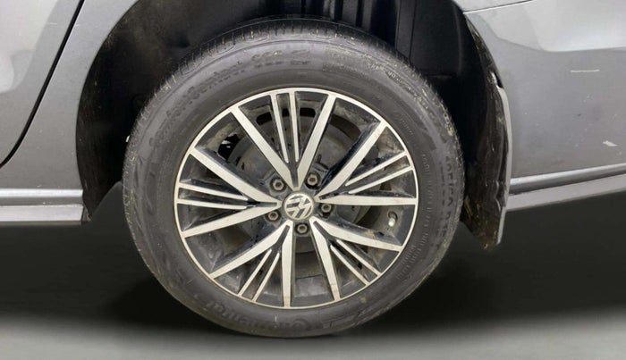 2020 Volkswagen Vento HIGHLINE 1.0L TSI, Petrol, Manual, 93,489 km, Left Rear Wheel