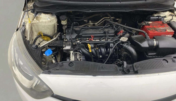 2012 Hyundai i20 MAGNA (O) 1.2, Petrol, Manual, 69,844 km, Engine View - Right