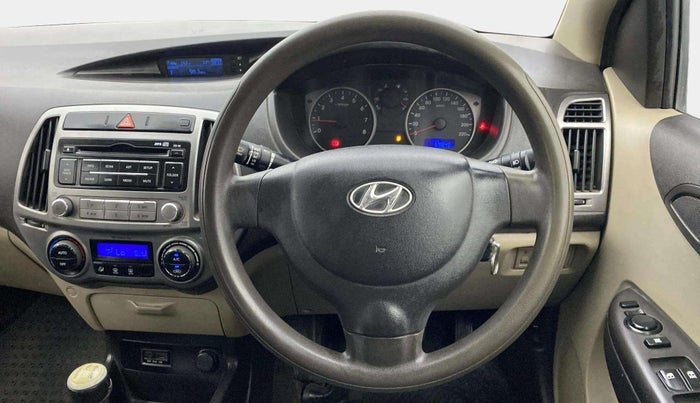 2012 Hyundai i20 MAGNA (O) 1.2, Petrol, Manual, 69,844 km, Steering Wheel Close Up