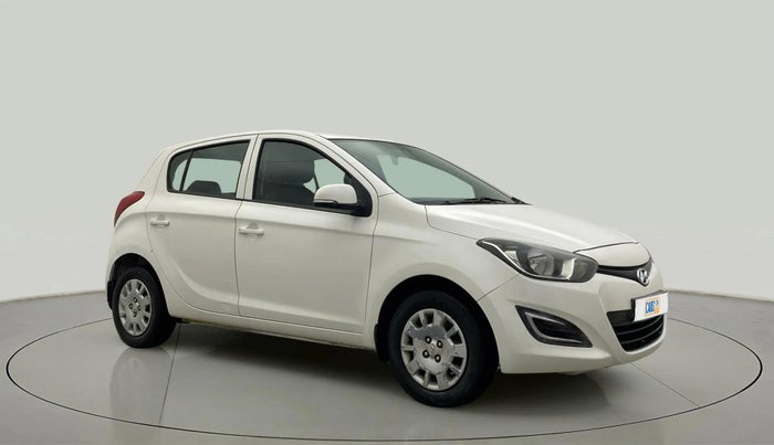 2012 Hyundai i20 MAGNA (O) 1.2, Petrol, Manual, 69,844 km, Right Front Diagonal