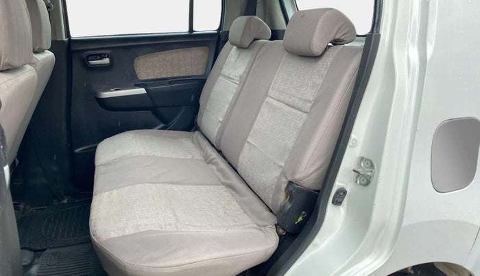 2015 Maruti Wagon R 1.0 VXI, Petrol, Manual, 89,215 km, Right Side Rear Door Cabin