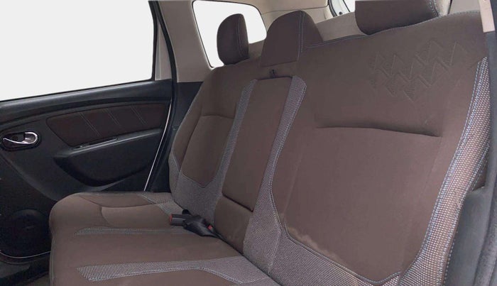 2022 Renault Duster RXZ 1.3 TURBO PETROL CVT, Petrol, Automatic, 56,392 km, Right Side Rear Door Cabin