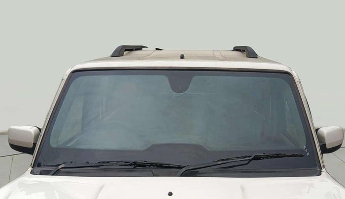 2017 Mahindra Scorpio S10 2WD INTELLI-HYBRID, Diesel, Manual, 92,402 km, Front Windshield