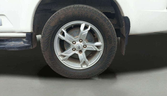 2017 Mahindra Scorpio S10 2WD INTELLI-HYBRID, Diesel, Manual, 92,402 km, Left Rear Wheel