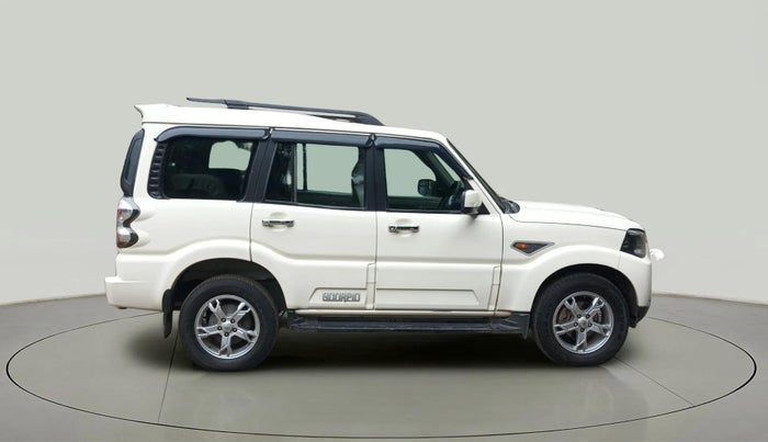 2017 Mahindra Scorpio S10 2WD INTELLI-HYBRID, Diesel, Manual, 92,402 km, Right Side View