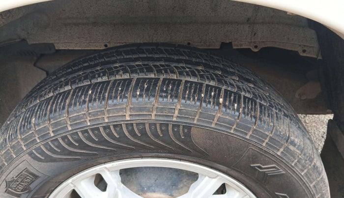 2017 Mahindra Scorpio S10 2WD INTELLI-HYBRID, Diesel, Manual, 92,402 km, Left Rear Tyre Tread