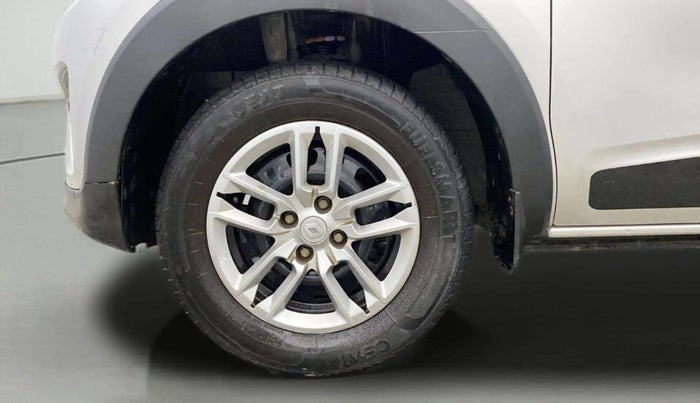 2020 Renault TRIBER RXT, Petrol, Manual, 13,206 km, Left Front Wheel