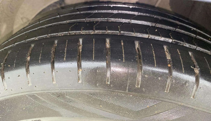 2019 Maruti Baleno ALPHA CVT PETROL 1.2, Petrol, Automatic, 23,478 km, Left Front Tyre Tread