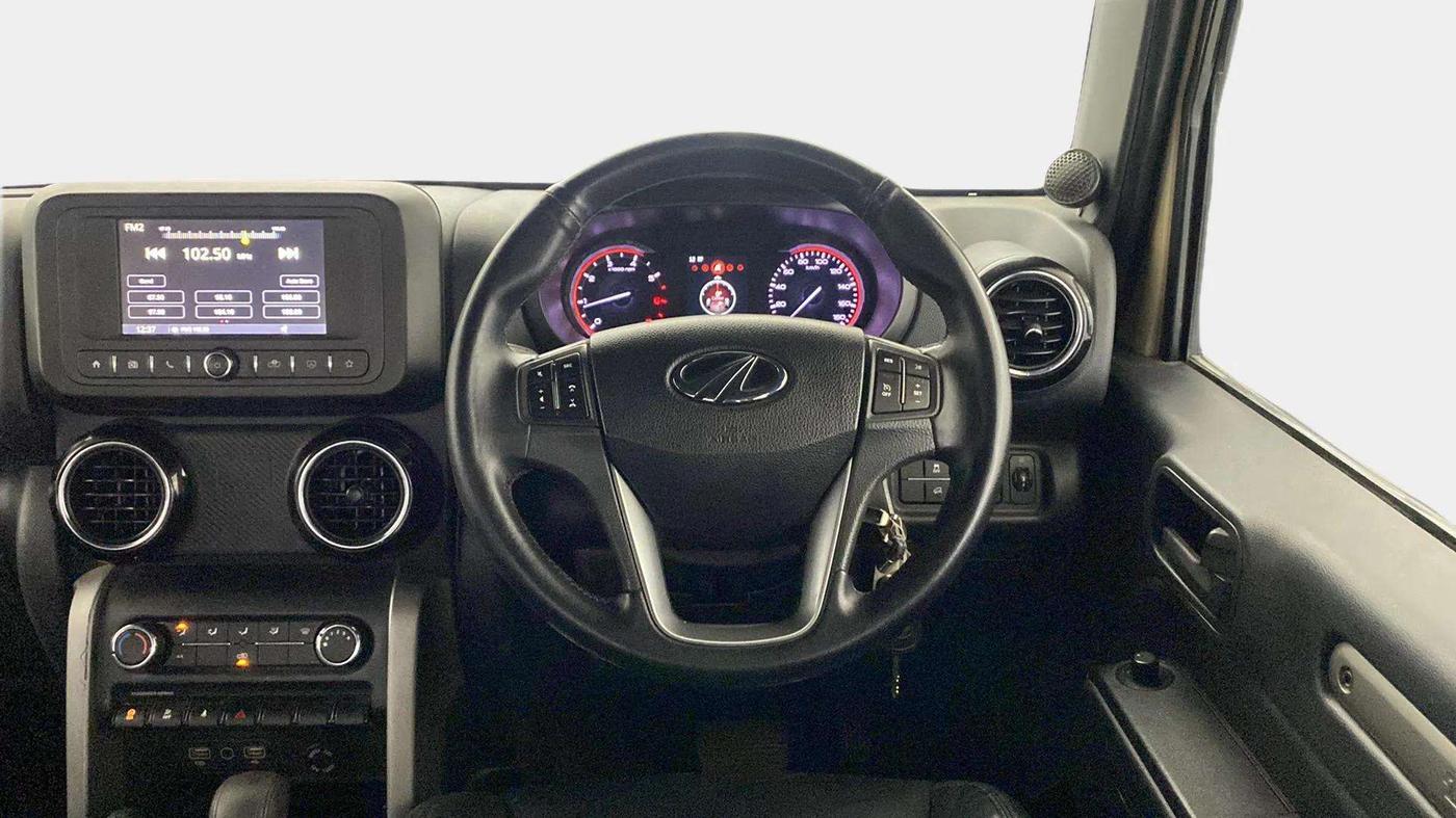 2020 Mahindra Thar LX  P 4WD AT CONVERTIBLE, Petrol, Automatic, 20,870 km, Steering Wheel Close Up