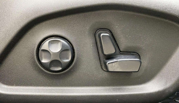 2021 Jeep Compass MODEL S (O) 2.0 DIESEL, Diesel, Manual, 57,768 km, Driver Side Adjustment Panel