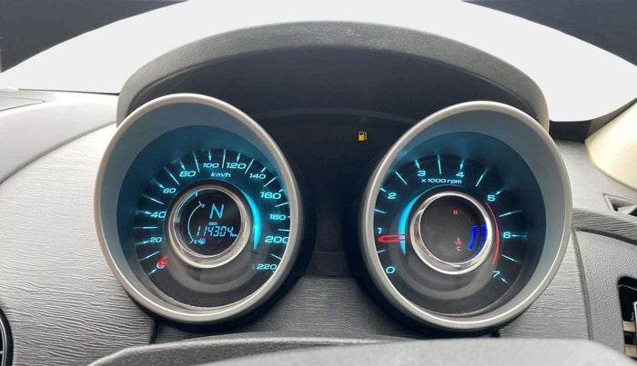 2017 Mahindra XUV500 W6, Diesel, Manual, 1,14,292 km, Odometer Image