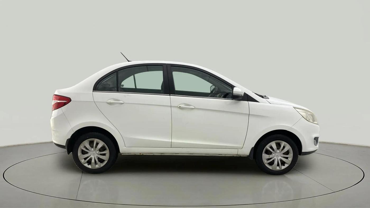 2017 Tata Zest XMS PETROL, Petrol, Manual, 68,526 km, Right Side View