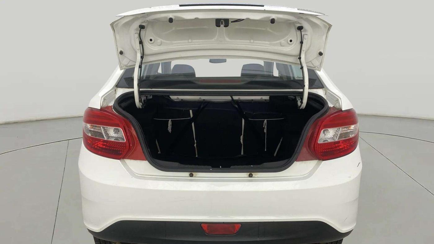 2017 Tata Zest XMS PETROL, Petrol, Manual, 68,526 km, Boot Inside
