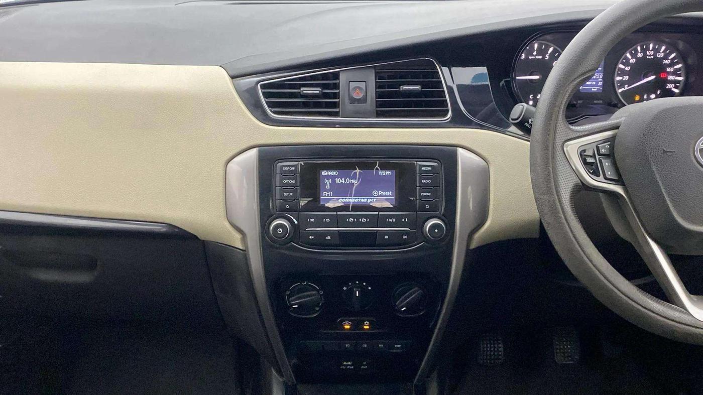 2017 Tata Zest XMS PETROL, Petrol, Manual, 68,526 km, Air Conditioner