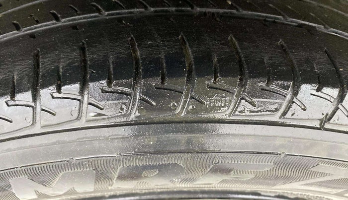 2019 Maruti New Wagon-R ZXI 1.2 AMT, Petrol, Automatic, 71,751 km, Right Rear Tyre Tread