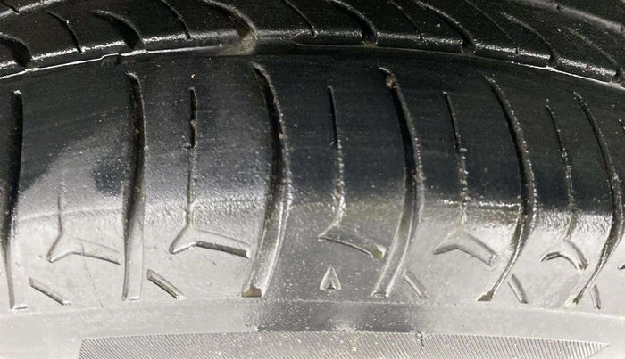 2019 Maruti New Wagon-R ZXI 1.2 AMT, Petrol, Automatic, 71,751 km, Right Front Tyre Tread