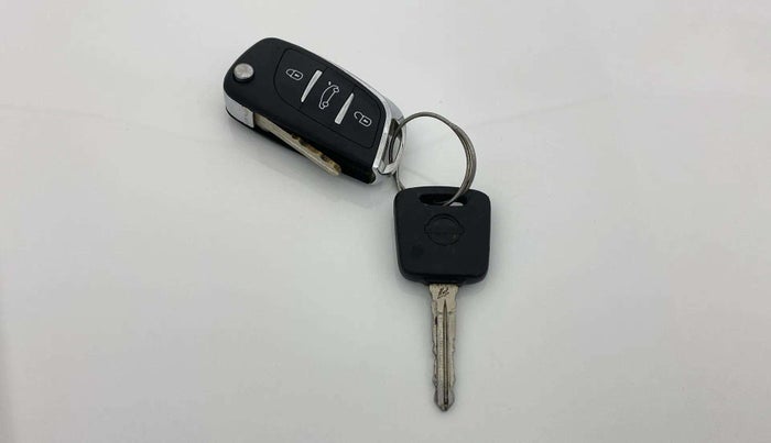 2022 Nissan MAGNITE XE, Petrol, Manual, 33,823 km, Key Close Up