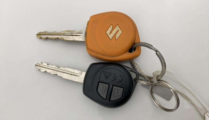2020 Maruti Swift VXI, Petrol, Manual, 52,237 km, Key Close Up