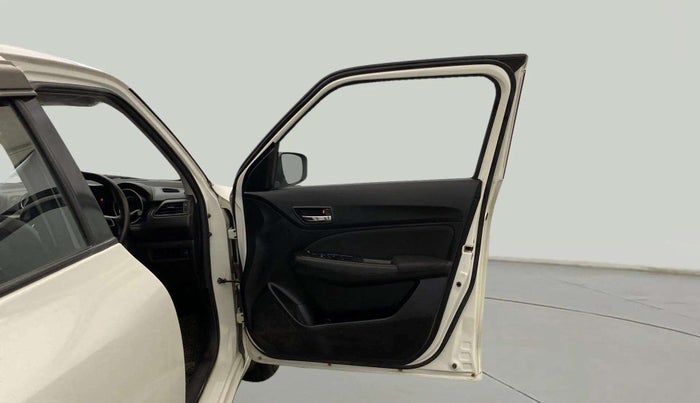 2020 Maruti Swift VXI, Petrol, Manual, 52,237 km, RHS Front Door