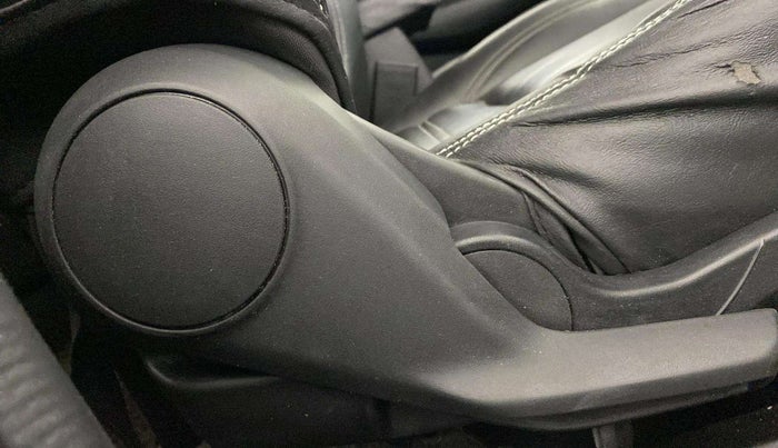 2020 Maruti Swift VXI, Petrol, Manual, 52,237 km, Driver Side Adjustment Panel