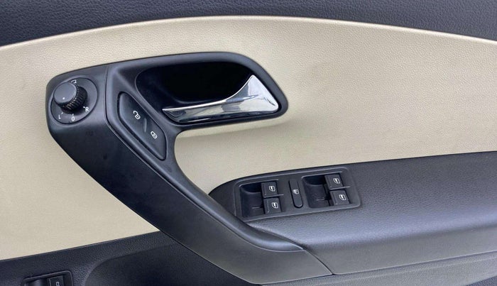 2018 Skoda Rapid STYLE 1.5 TDI AT, Diesel, Automatic, 51,771 km, Driver Side Door Panels Control