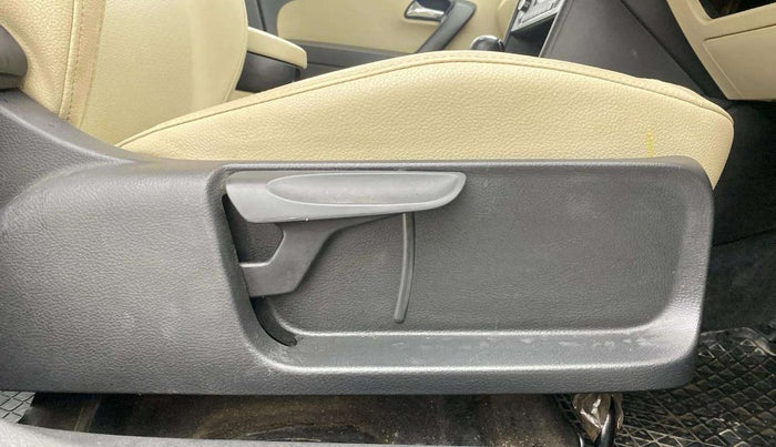 2018 Skoda Rapid STYLE 1.5 TDI AT, Diesel, Automatic, 51,771 km, Driver Side Adjustment Panel