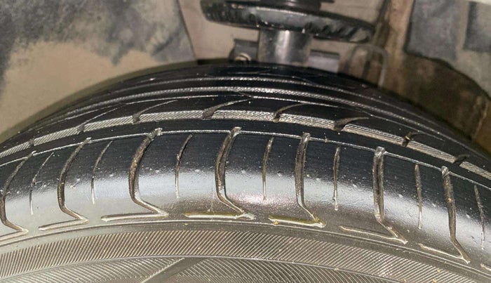 2018 Skoda Rapid STYLE 1.5 TDI AT, Diesel, Automatic, 51,771 km, Left Front Tyre Tread