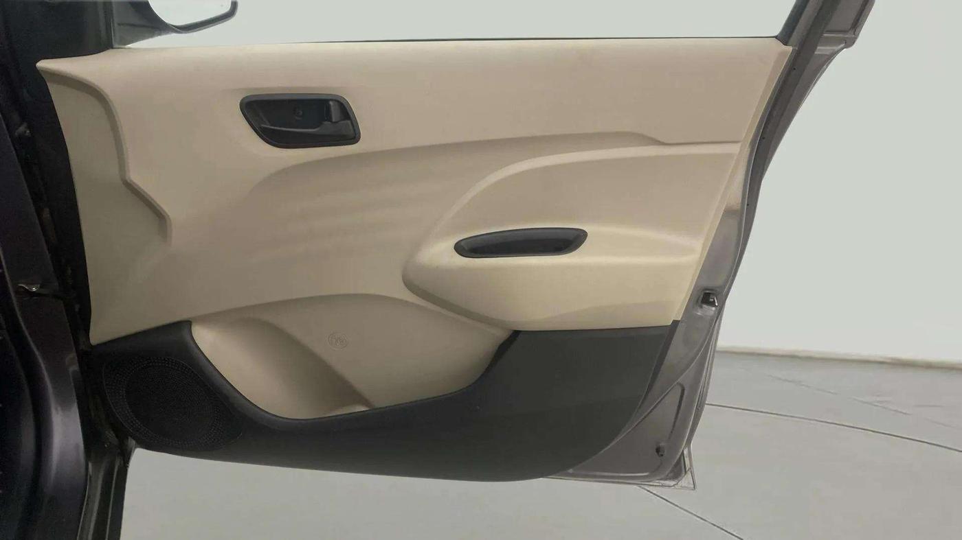 2020 Hyundai NEW SANTRO MAGNA, Petrol, Manual, 62,327 km, Driver Side Door Panels Control