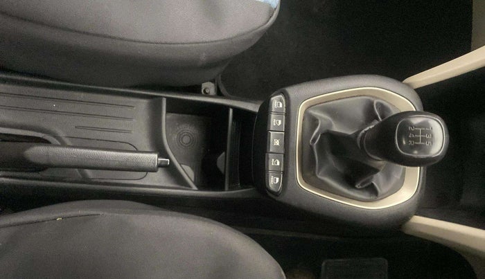 2020 Hyundai NEW SANTRO MAGNA, Petrol, Manual, 62,223 km, Gear Lever